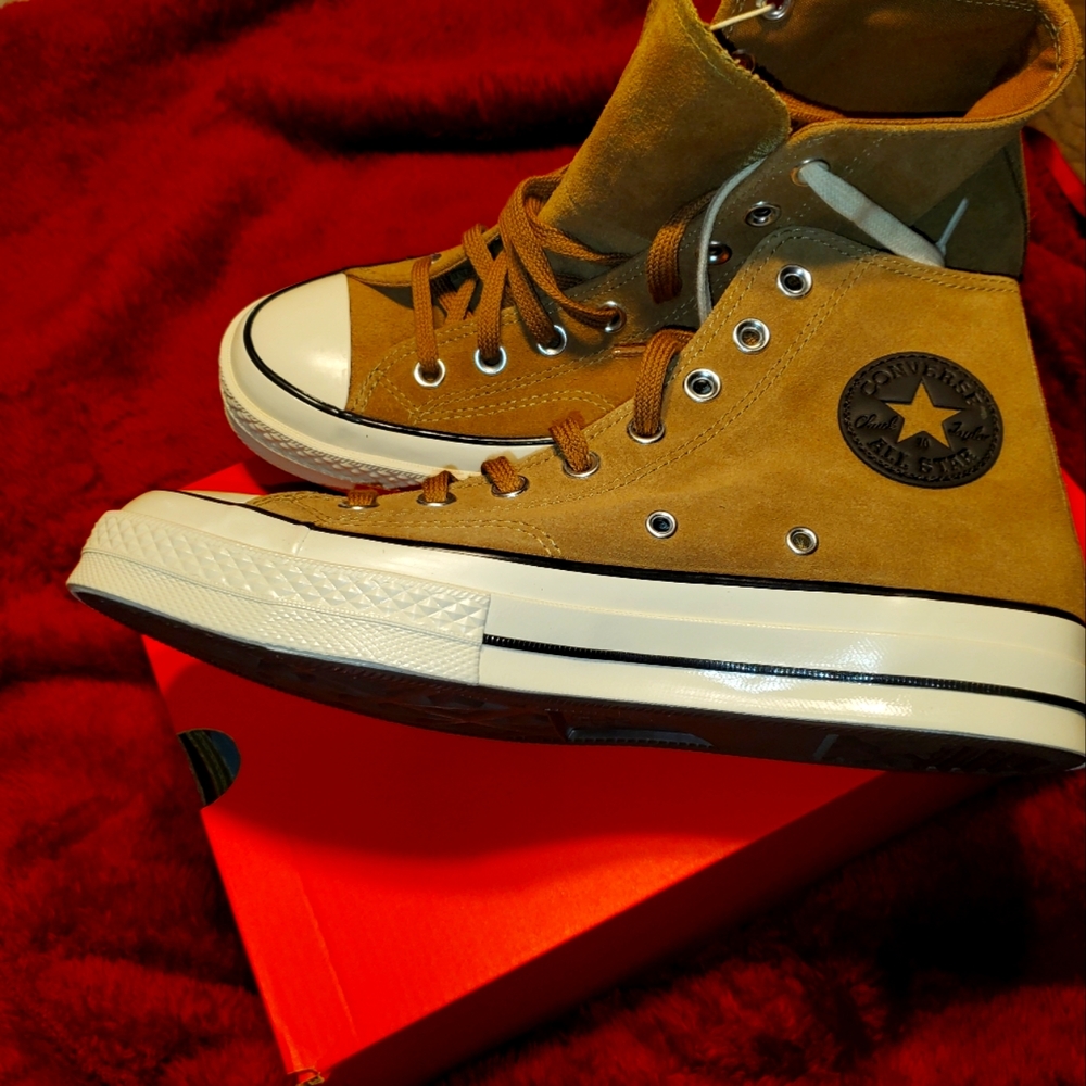 BRAND NEW W/TAGS CONVERSE SAND DUNE SUEDE SNEAKERS